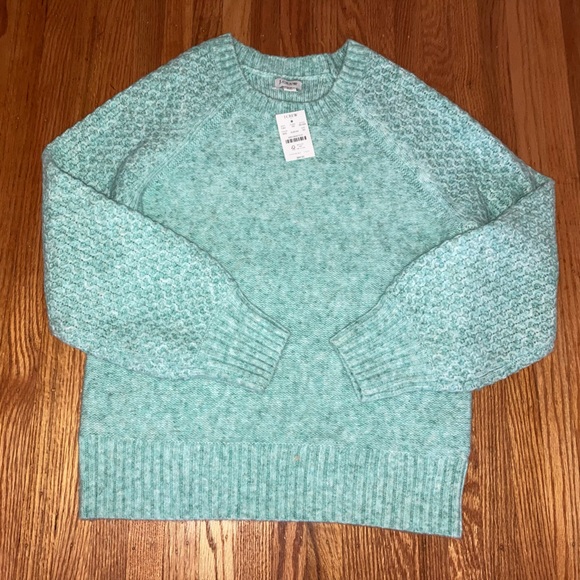 NWT Jcrew honeycomb puff sleeve sweater - Picture 5 of 10